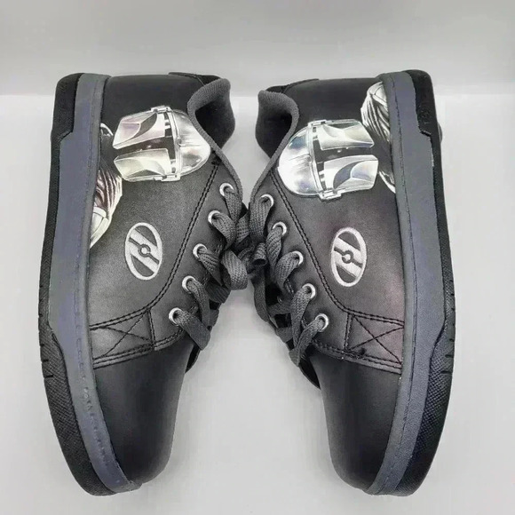 Cool! Heelys Star Wars Mandalorian Black Skater Shoe Sneakers Size 4 Yth - Picture 8 of 12